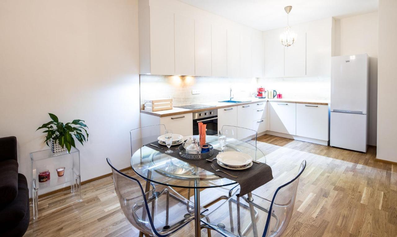 Silvie Apartments - Zlate Terasy ออลอโมตซ์ ภายนอก รูปภาพ