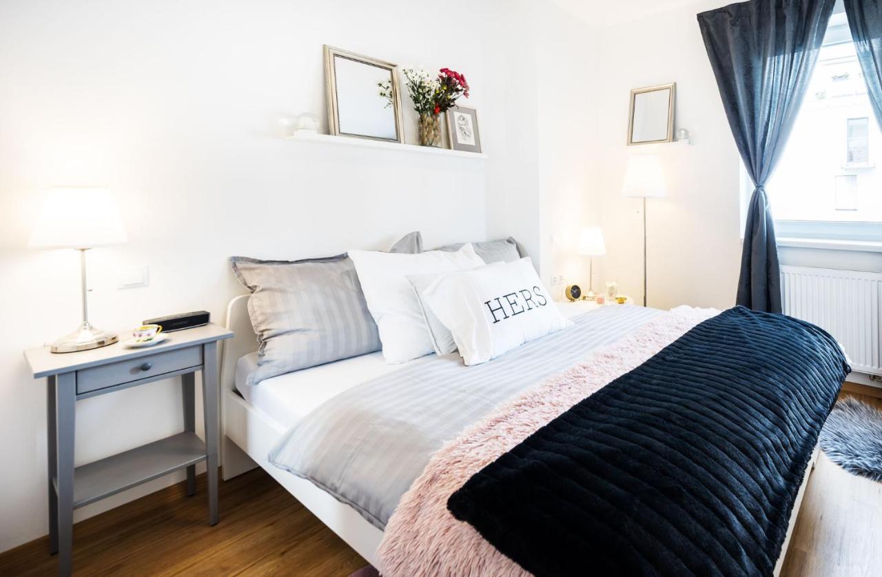Silvie Apartments - Zlate Terasy ออลอโมตซ์ ภายนอก รูปภาพ