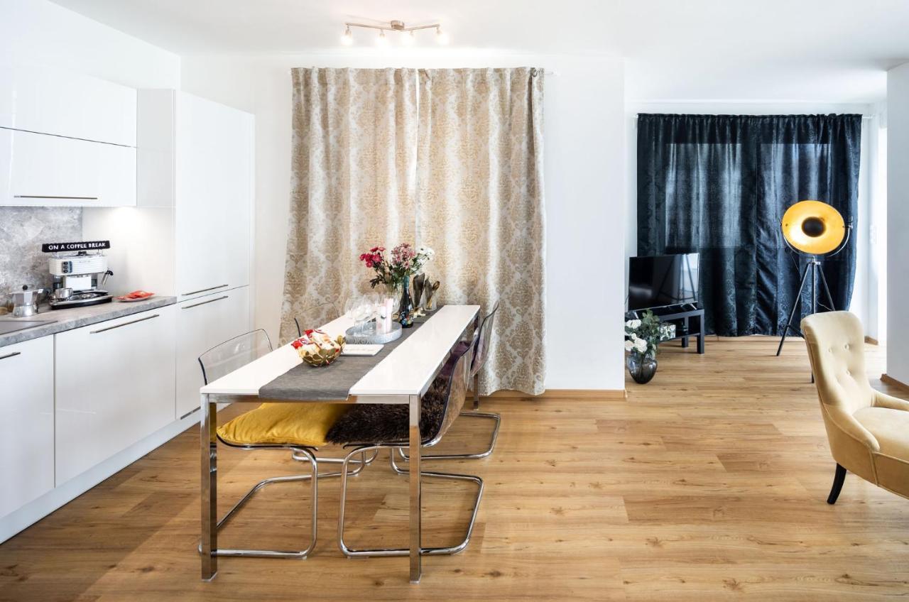 Silvie Apartments - Zlate Terasy ออลอโมตซ์ ภายนอก รูปภาพ
